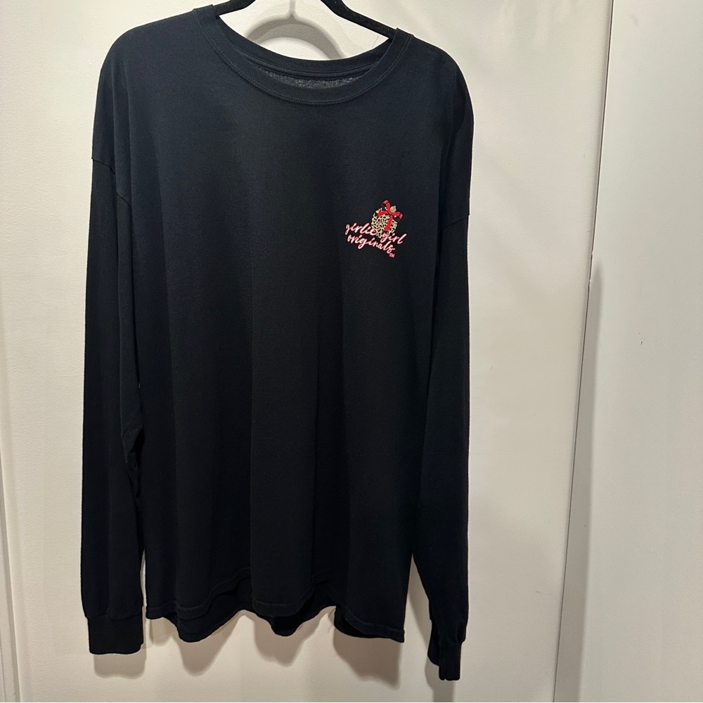 Stylish Black Christmas Long Sleeve Tee with Red and Leopard Accent - Picture 3 of 5